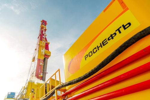 Сечин: нерыночное формирование курса рубля приводит к нерыночным ценам на нефть Сечин: нерыночное формирование курса рубля приводит к нерыночным ценам на нефть