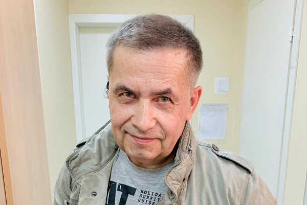 &laquo;Не ваше собачье дело&raquo; Расторгуев накинулся на журналиста после вопроса о деньгах