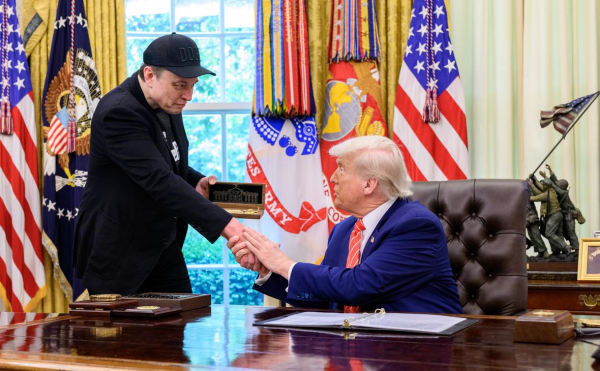 Трамп счел, что Маск вернется к республиканцам вместо старта новой партии
Трамп счел, что Маск вернется к республиканцам вместо старта новой партии
