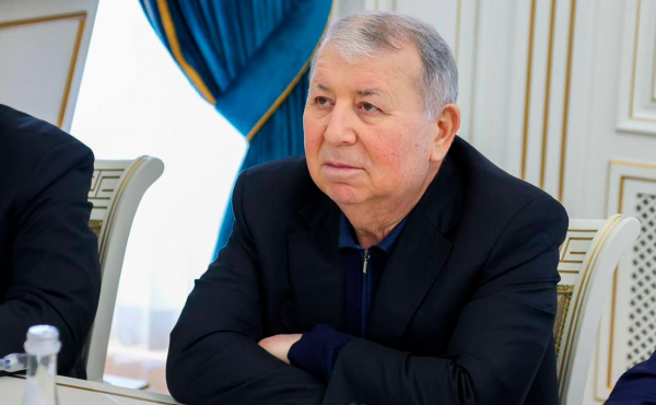 
                    Политологи назвали семь губернаторов в &laquo;красной зоне&raquo;
                
