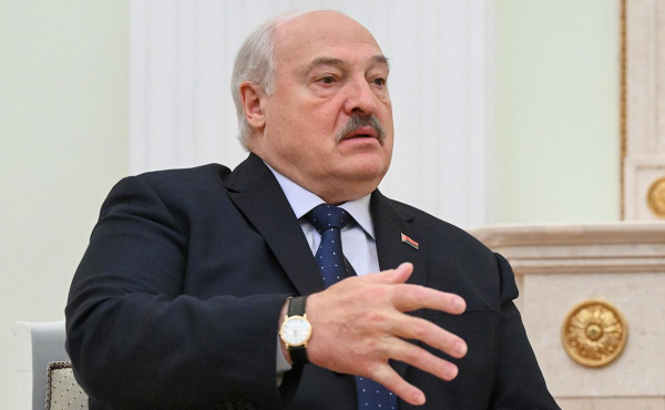 Лукашенко заявил о желании разговора с Зеленским
Лукашенко заявил о желании разговора с Зеленским