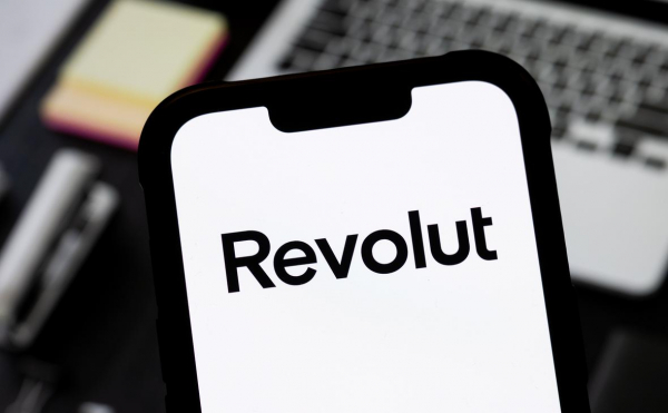Revolut начал размещать акции сотрудников при оценке в $75 млрд
Revolut начал размещать акции сотрудников при оценке в $75 млрд