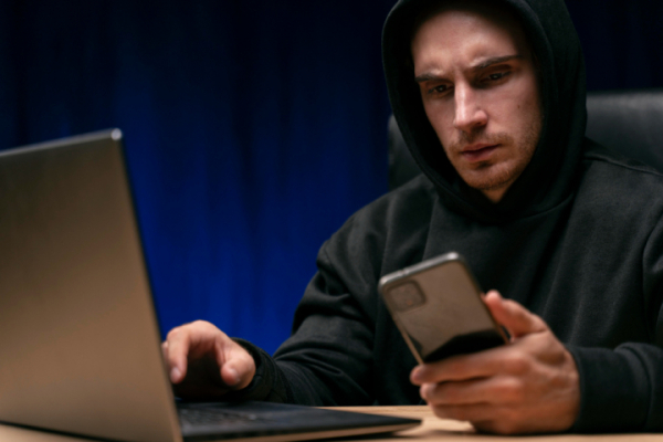 ВТБ выявил новую мошенническую схему от имени &laquo;топ-менеджеров&raquo; компаний