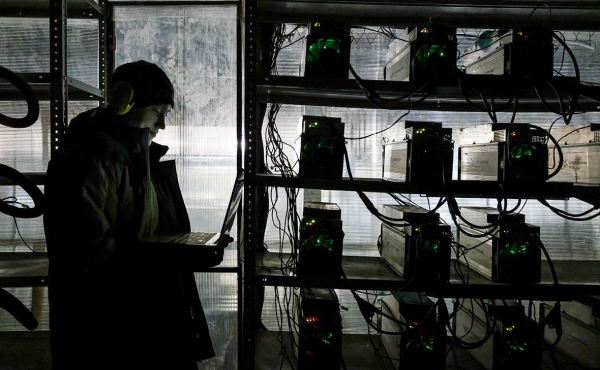 ЯТЭК анонсировала создание ЦОДов, работающих «на газе»
ЯТЭК анонсировала создание ЦОДов, работающих «на газе»