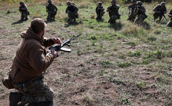 В Раде предупредили о нехватке денег на выплаты военным после ноября
В Раде предупредили о нехватке денег на выплаты военным после ноября