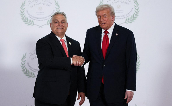 
                    Bloomberg узнал, что Орбан предложит Трампу вместо санкций против России
                