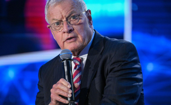 
                    Келлог заявил, что США в &laquo;двух метрах&raquo; от урегулирования на Украине
                