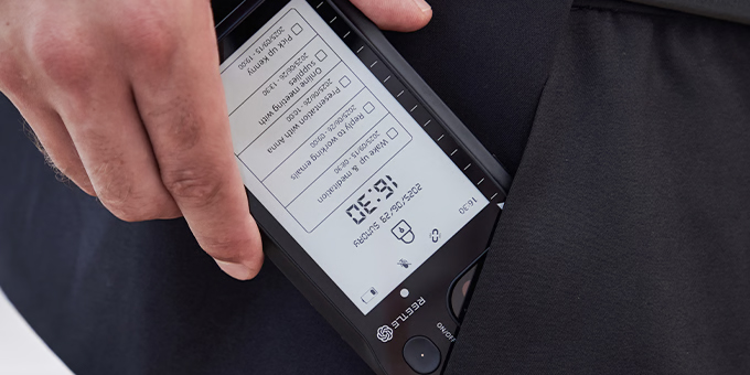 Представлен&nbsp;SmartInk I &mdash; чехол для iPhone с экраном E‑Ink и функцией записи речи